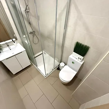 Soares New Flats, * リスボン